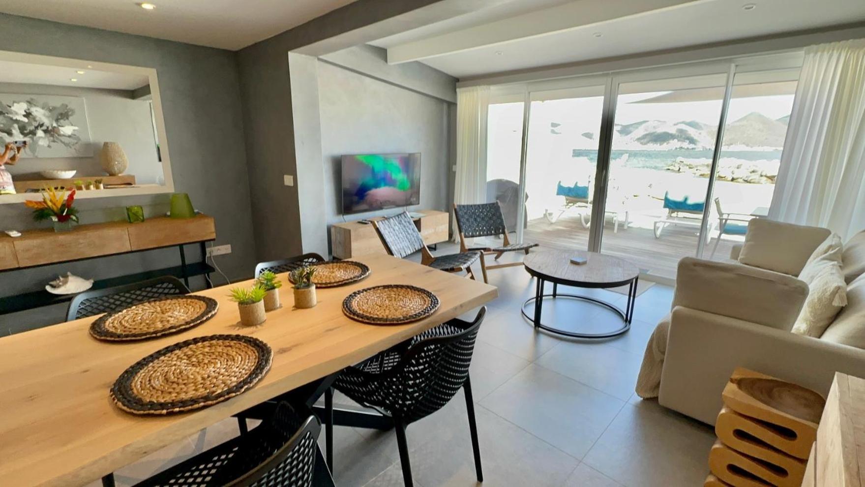 ELBA Nettlé Bay beach Club Sandy Ground Esterno foto